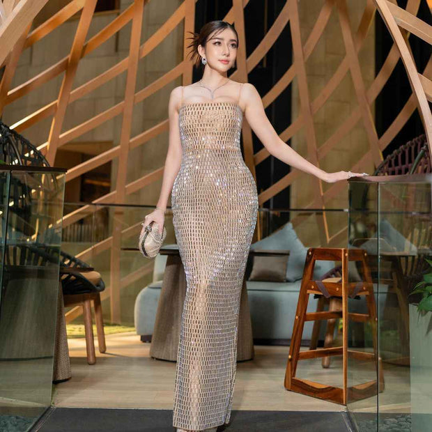 Ladies Elegant Pink Gown for Formal Banquet Wear - Snagged The Deal Dog